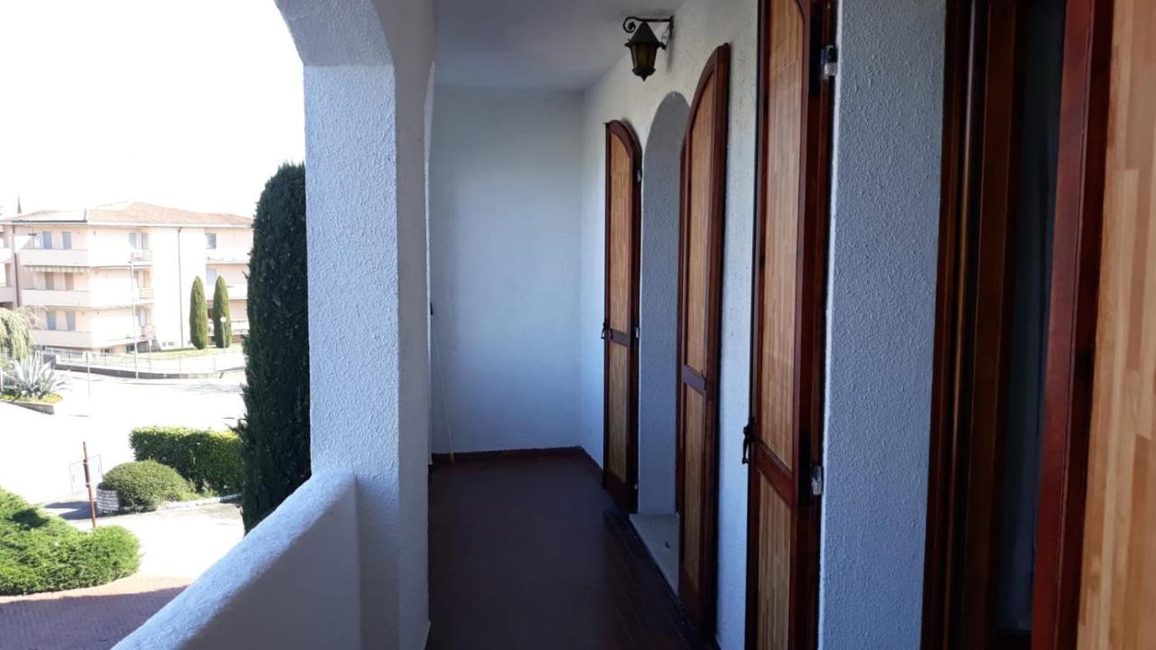 פסקיארה דל גארדה Mattia'S House On Garda Lake מראה חיצוני תמונה